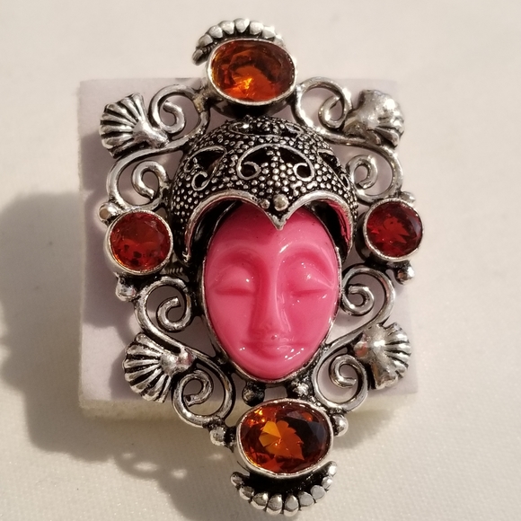 *Vintage Red Goddess, Garnet Silver Ring - Picture 2 of 7